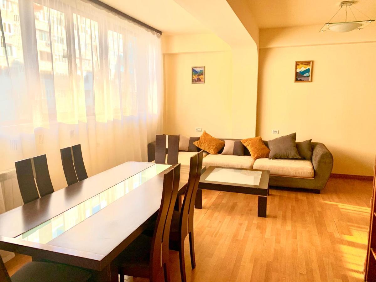 Apartment Amiryan Erevan Exterior foto